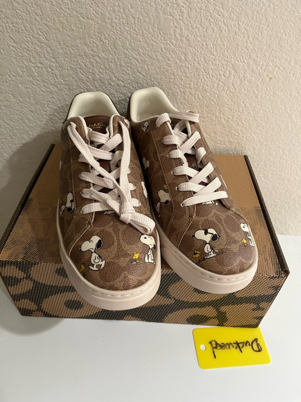 NIB  Limited Coach X Peanuts men Sneaker Signature Canvas size 8D - Picture 2 of 9